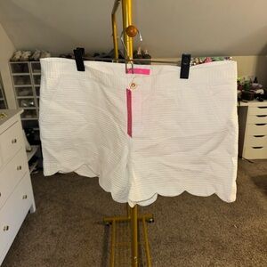 Lilly Pulitzer White Textured Shorts